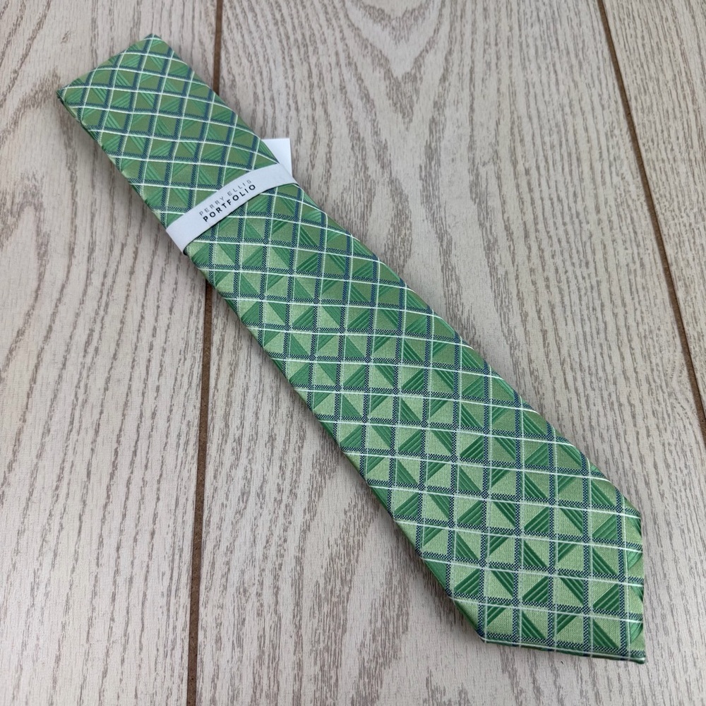 760 Perry Ellis Portfolio Men's Tie Karmen Grid 300 Green $55 Polyester